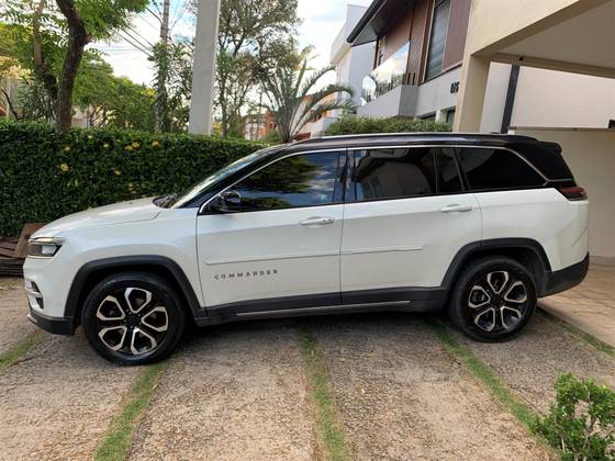 JEEP COMMANDER 1.3 T270 TURBO FLEX LONGITUDE AT6 JEEP COMMANDER 1.3 T270 TURBO FLEX LONGITUDE AT6